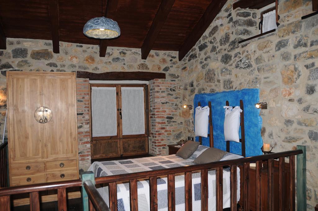 Casas Rurales Entre Babia Y La Luna Villafeliz Bilik gambar