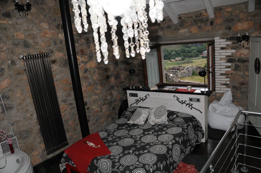 Casas Rurales Entre Babia Y La Luna Villafeliz Luaran gambar