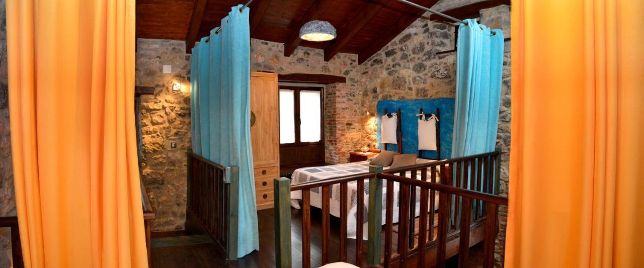 Casas Rurales Entre Babia Y La Luna Villafeliz Luaran gambar